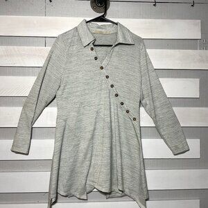 Soft Surroundings Tamara Lightweight Knit Asymmetrical Button Tunic Top Medium